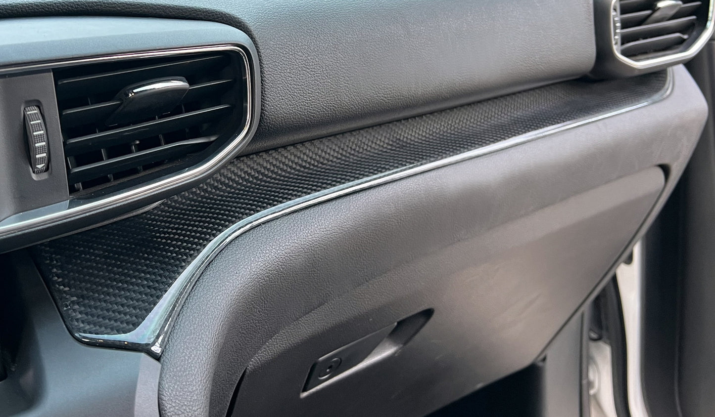 Ford Explorer Wet/Gloss Carbon Fiber Dash Trim Kit